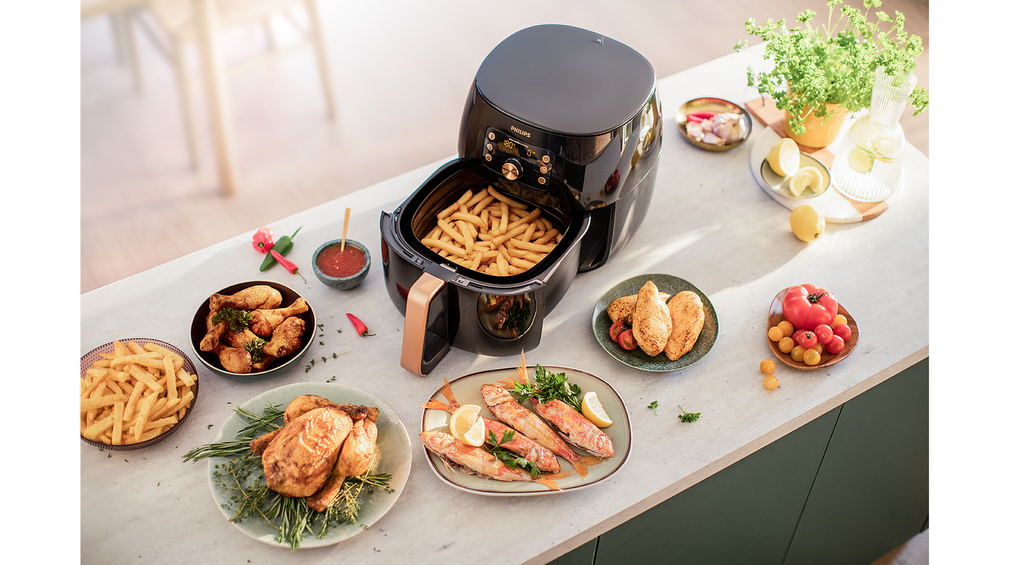 philips XXL Airfryer - 2200W, 50Hz, 1.4KGs, Smart Sensing Technology, Rapid Air Technology, Black/Copper - HD9867