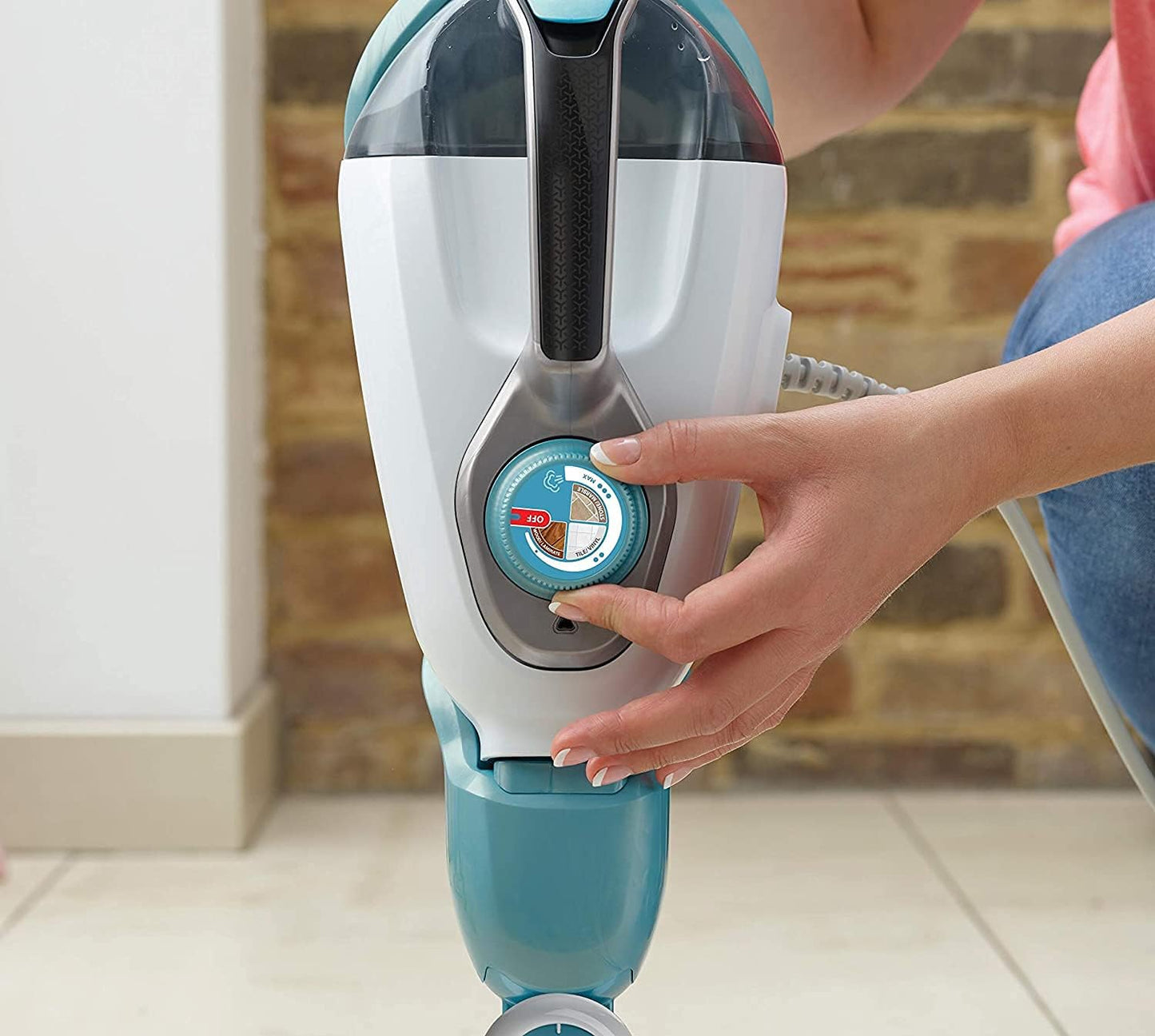 Black & Decker 2-in-1 Steam-Mop with Delta Head, SteaMitt and 11 Accessories, 1600W, White/Aqua - BHSM166DSM-GB