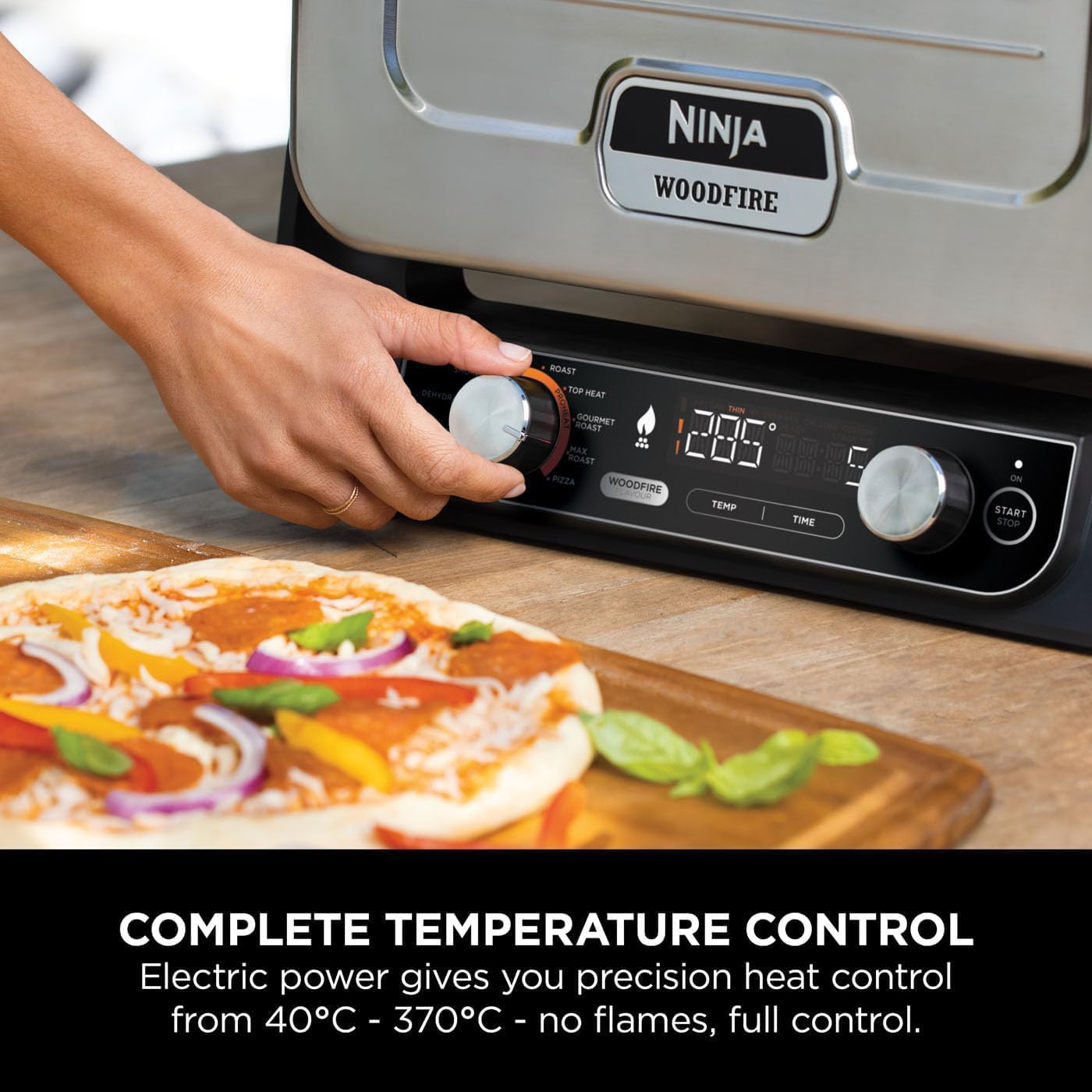 Ninja Woodfire 8-in-1 Electric Oven, Pizza Maker and BBQ Smoker Model: OO101ME