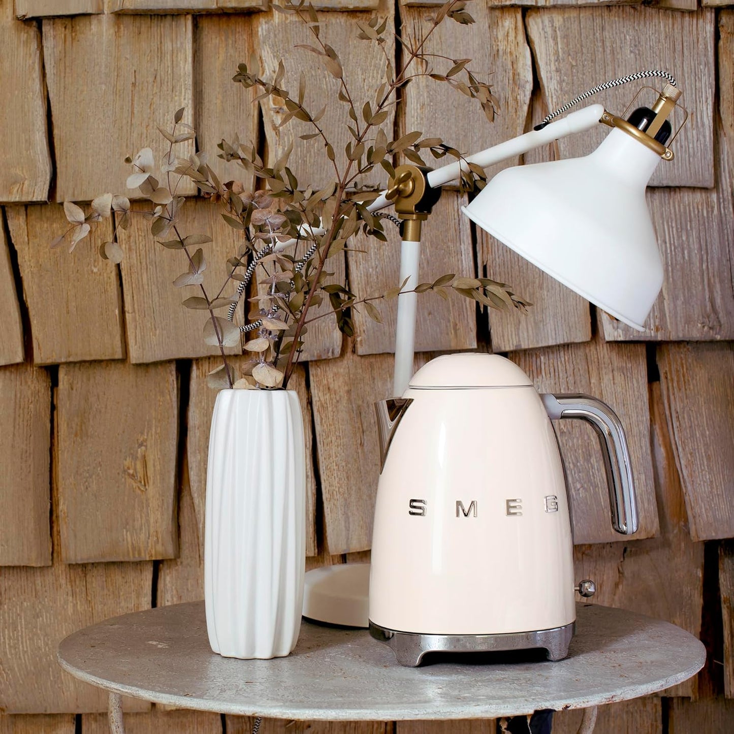 Smeg | Retro Iconic 50s 1.7 L Kettle / 7 Cups | 2400 Watts |Cream
